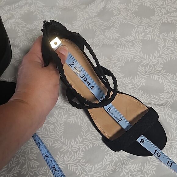 Torrid Black Faux Suede Sandals 4 Inch Heels Size 8.5 W - Picture 5 of 16